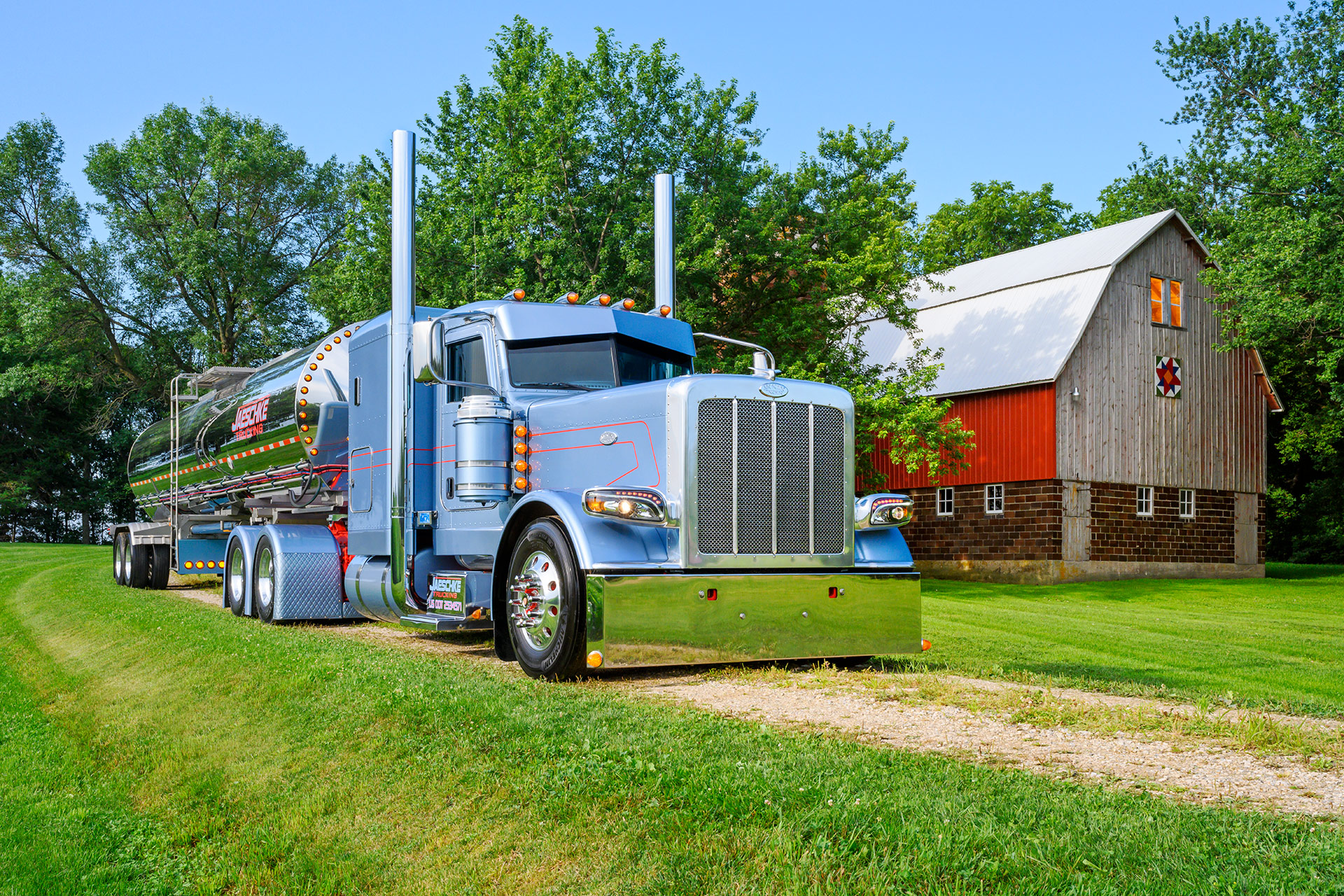 Truck photography. Picture for Shell SuperRigs calendar done by Sonya Messier