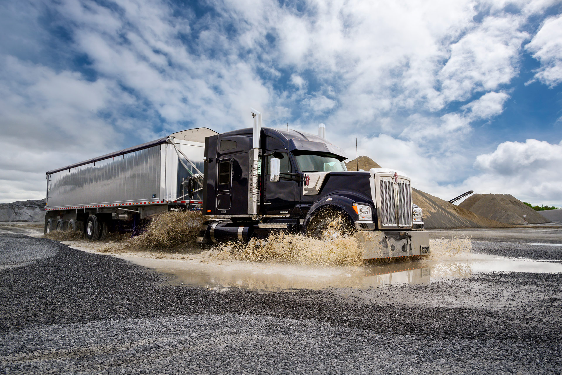 Truck photography fo a Kenworth